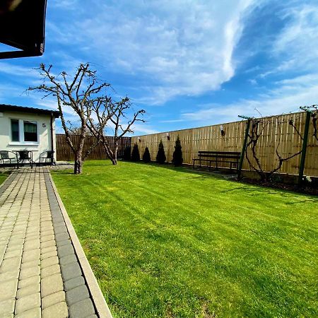 Zielone Zacisze Villa อูเนียยูฟ ภายนอก รูปภาพ